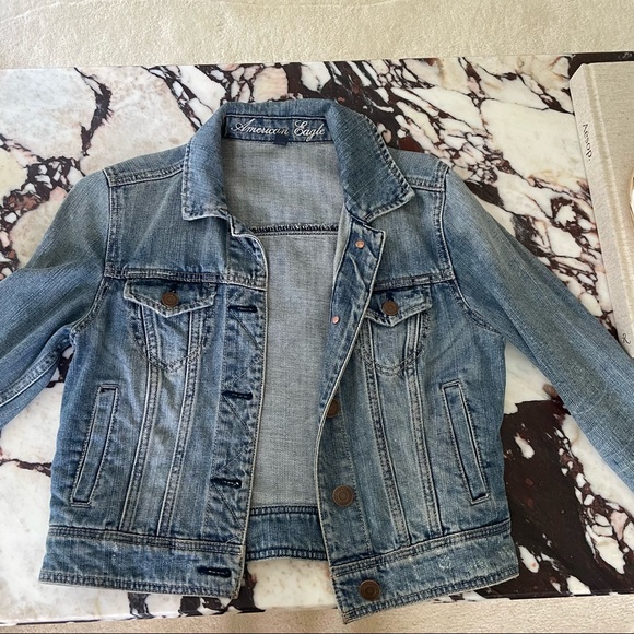 American Eagle Small Denim Jean Jacket - Picture 8 of 11